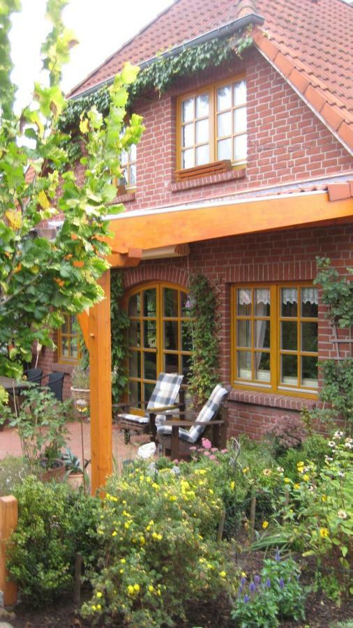 Gaesteappartement Appricot Адендорф Екстериор снимка