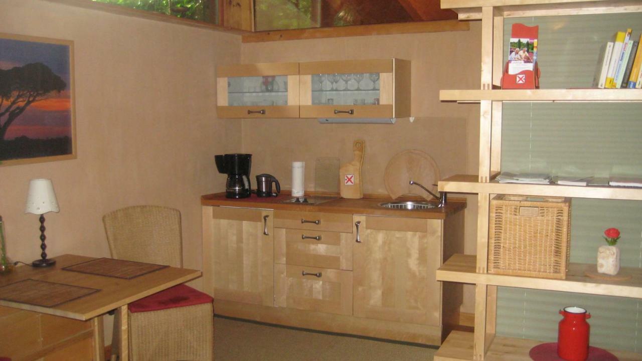 Gaesteappartement Appricot Адендорф Екстериор снимка